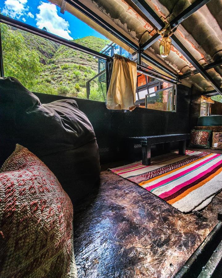 Wolf Totem Steam Punk Guesthouse Pisac Eksteriør billede