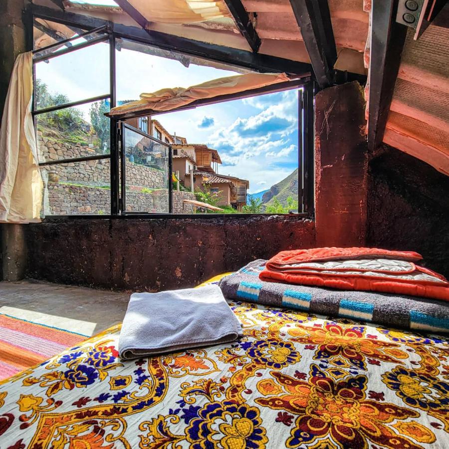 Wolf Totem Steam Punk Guesthouse Pisac Eksteriør billede