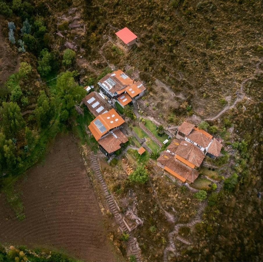 Wolf Totem Steam Punk Guesthouse Pisac Eksteriør billede