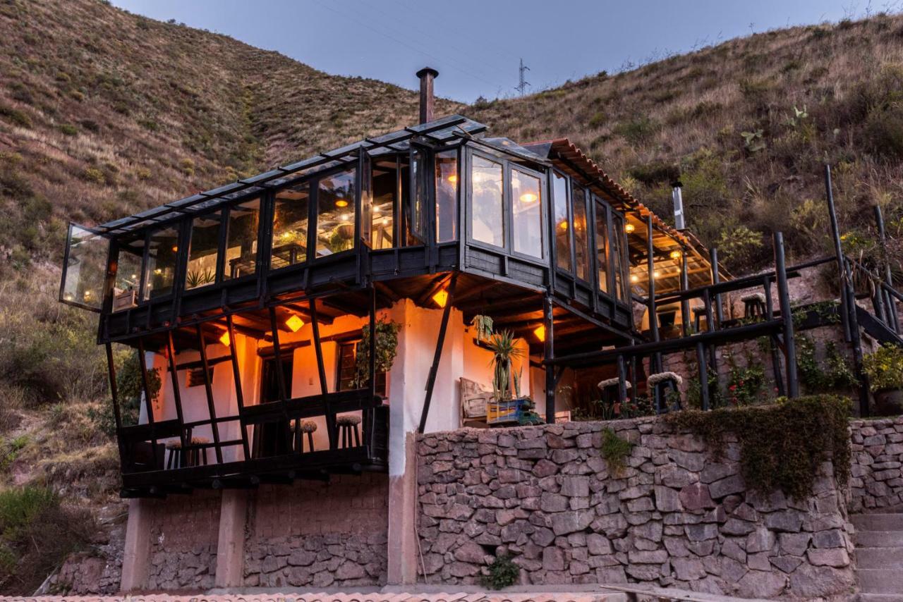 Wolf Totem Steam Punk Guesthouse Pisac Eksteriør billede