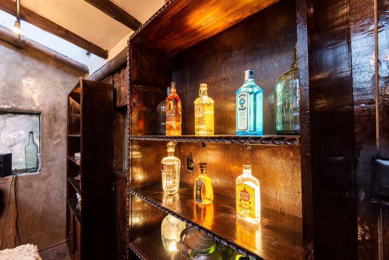 Wolf Totem Steam Punk Guesthouse Pisac Eksteriør billede